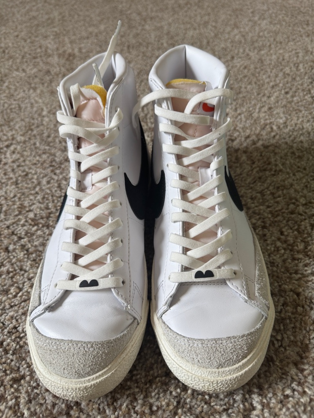 WOMEN'S HIGH TOP NIKE BLAZER - Picture 2 of 4
